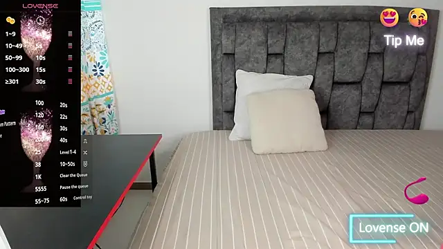 Snapshot of lucia_s1 chatting on December 2025 09:54:02 PM lucia s1 online show from December 2025 09:54:02 PM