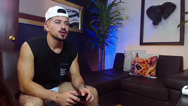 Markboyl online show from March 2025 03:57:01 AM