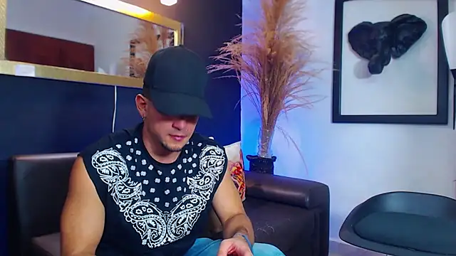 Markboyl online show from October 2025 03:24:01 PM