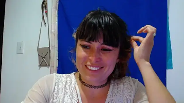 Alexandrasaenz online show from April 2026 10:07:02 PM