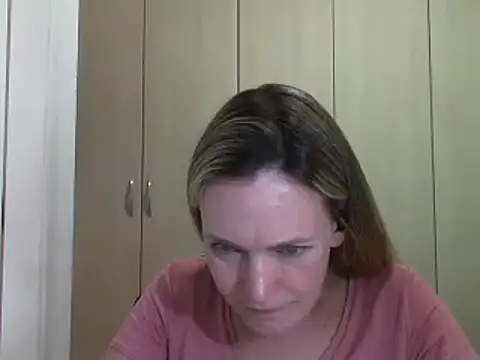 Snapshot of Annylove1 chatting on February 2025 06:01:01 PM Annylove1 online show from February 2025 06:01:01 PM