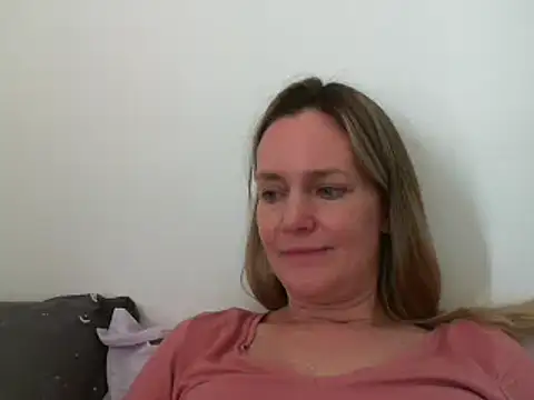 Snapshot of Annylove1 chatting on February 2025 12:44:02 PM Annylove1 online show from February 2025 12:44:02 PM