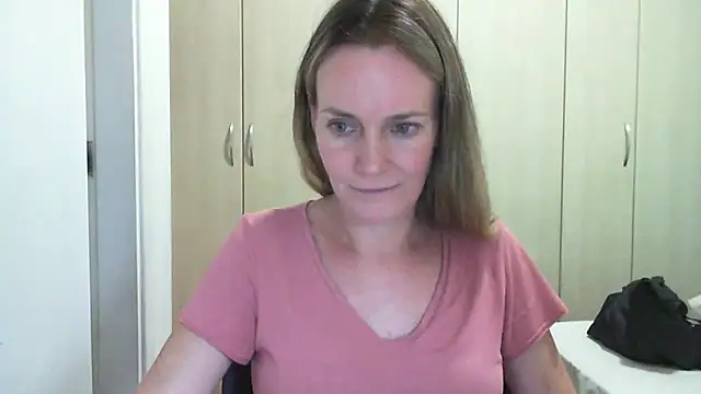 Snapshot of Annylove1 chatting on March 2025 09:43:01 PM Annylove1 online show from March 2025 09:43:01 PM