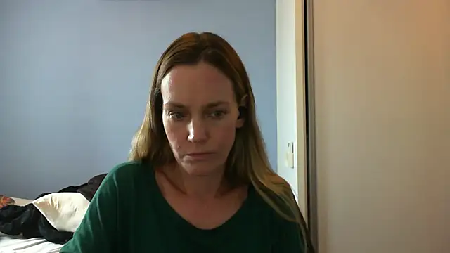 Snapshot of Annylove1 chatting on September 2025 03:44:01 PM Annylove1 online show from September 2025 03:44:01 PM