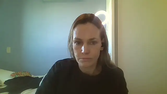 Snapshot of Annylove1 chatting on October 2025 10:47:02 AM Annylove1 online show from October 2025 10:47:02 AM