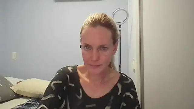 Annylove1 online show from March 2026 01:27:02 AM