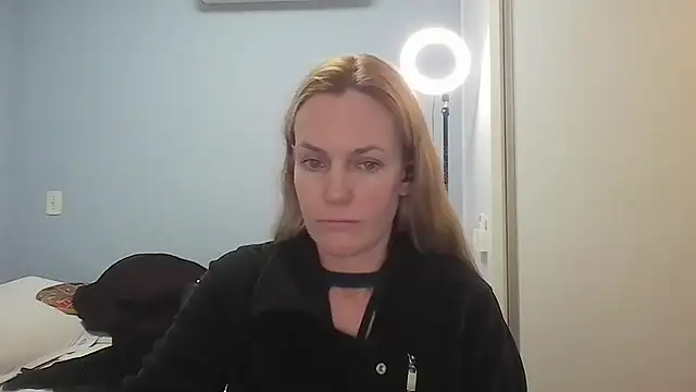Annylove1 online show from May 2026 12:23:01 PM