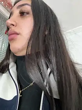 Hannahoff online show from December 2025 02:06:02 AM