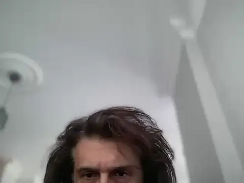 Snapshot of ALPHANDRE chatting on November 2025 09:08:01 AM ALPHANDRE online show from November 2025 09:08:01 AM