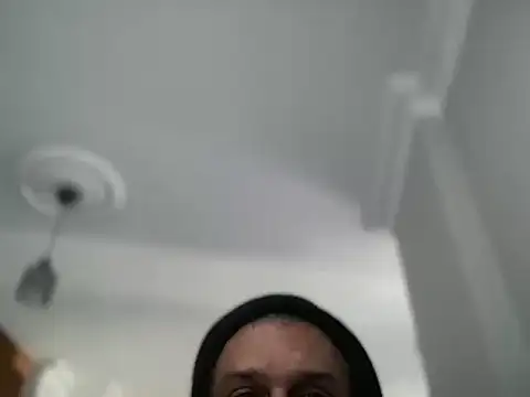 Snapshot of ALPHANDRE chatting on November 2025 07:54:01 AM ALPHANDRE online show from November 2025 07:54:01 AM