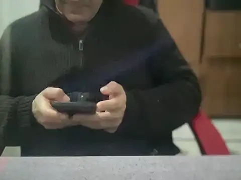 Snapshot of ALPHANDRE chatting on February 2026 08:51:02 PM ALPHANDRE online show from February 2026 08:51:02 PM