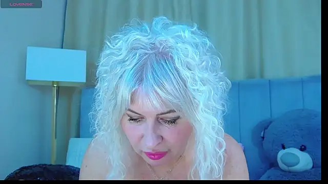 Snapshot of Barbie_Blond_ chatting on May 2026 06:10:02 AM Barbie Blond online show from May 2026 06:10:02 AM