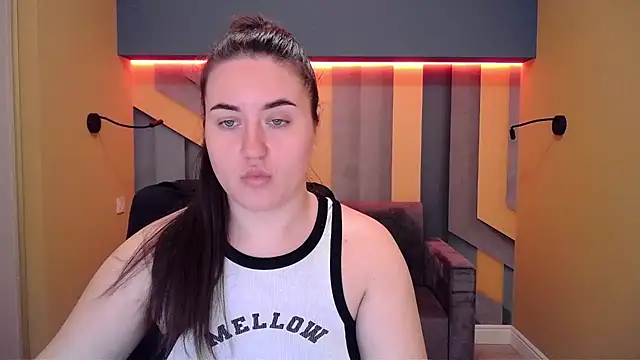 Roxie Bradley online show from December 2024 07:11:02 AM