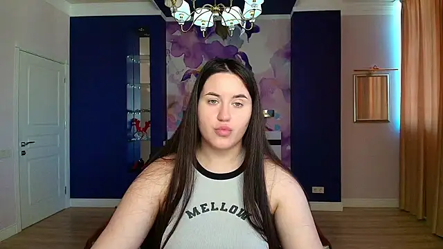 Roxie Bradley online show from March 2025 06:57:02 AM