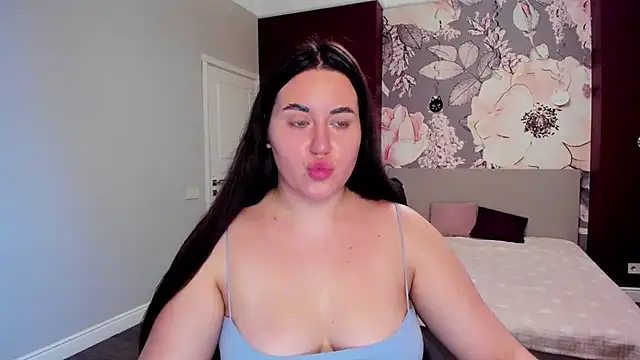 Roxie Bradley online show from December 2025 06:55:02 AM