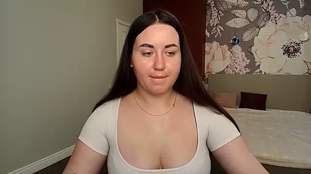 Roxie Bradley online show from June 2026 05:46:02 AM