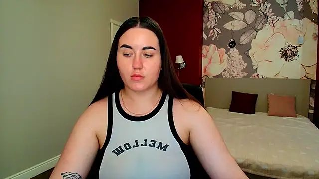 Roxie Bradley online show from June 2026 09:14:01 AM