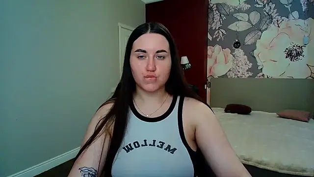 Roxie Bradley online show from July 2026 05:42:02 AM