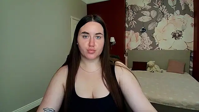 Roxie Bradley online show from July 2026 05:36:01 AM