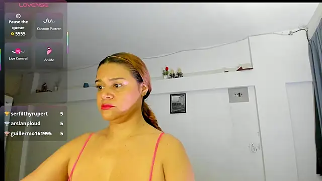 Sinthia Collins online show from October 2025 11:19:01 AM