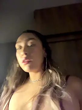 Im sophiie online show from December 2025 06:53:02 AM