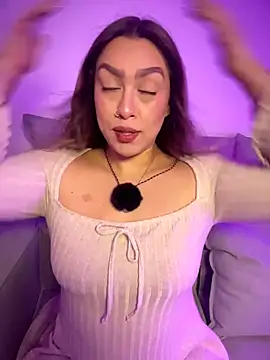 Im sophiie online show from May 2026 07:15:01 AM