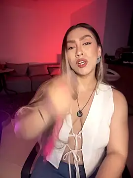 Im sophiie online show from May 2026 07:17:01 AM