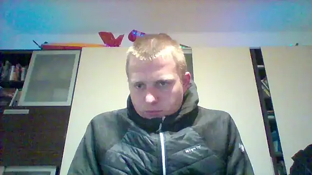 Matttthees online show from October 2025 06:52:02 PM