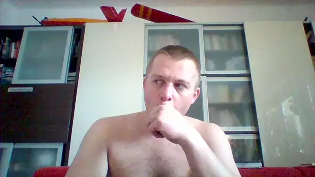 Matttthees online show from November 2025 01:14:02 PM