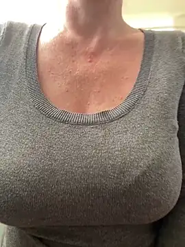 Snapshot of sweetmystery1 chatting on February 2026 03:13:02 PM sweetmystery1 online show from February 2026 03:13:02 PM