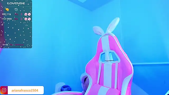 Snapshot of Ariana_f chatting on January 2025 01:42:02 PM Ariana f online show from January 2025 01:42:02 PM