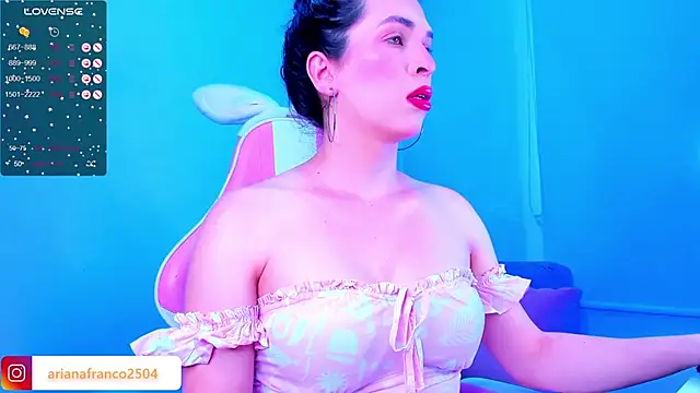 Snapshot of Ariana_f chatting on March 2025 04:41:01 PM Ariana f online show from March 2025 04:41:01 PM