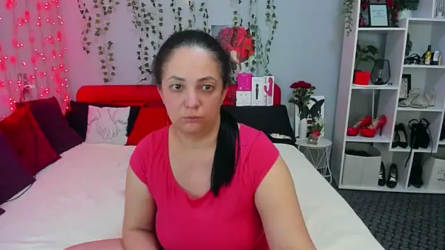 DarlingMilf online show from November 2025 07:24:02 PM