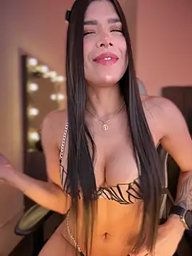 JanyLunaa online show from November 2025 11:04:02 PM