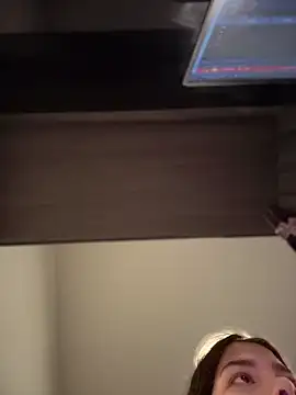 JanyLunaa online show from February 2026 06:48:01 PM