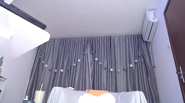 Snapshot of Babe_Licious chatting on March 2025 12:10:02 AM Babe Licious online show from March 2025 12:10:02 AM