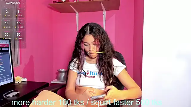 jazmin worldd online show from March 2025 10:30:02 AM