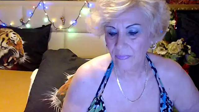 HappyWomanOn online show from October 2025 09:21:02 AM