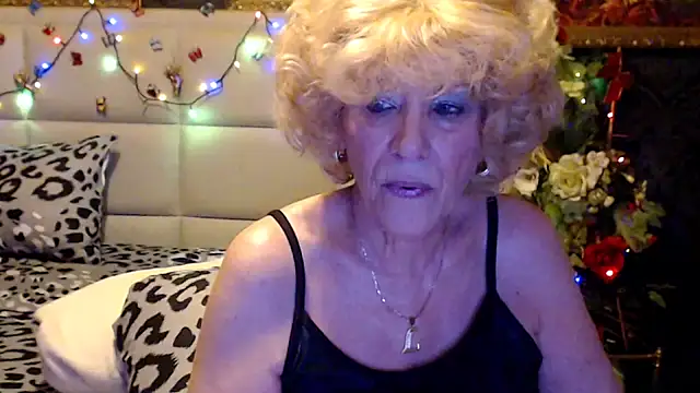 HappyWomanOn online show from April 2026 08:21:02 AM