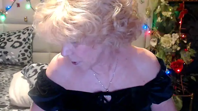 HappyWomanOn online show from April 2026 08:35:01 AM