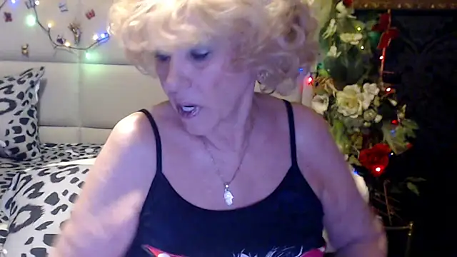 HappyWomanOn online show from April 2026 09:07:01 AM
