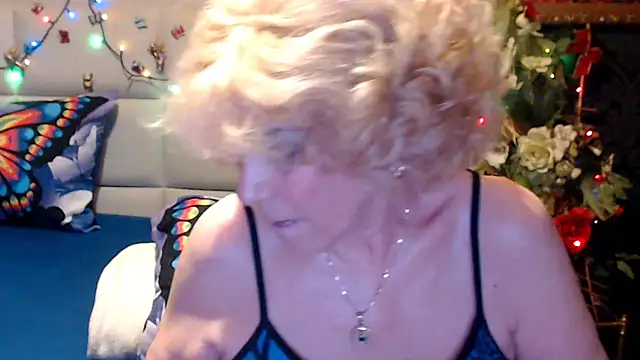 HappyWomanOn online show from May 2026 09:59:02 AM
