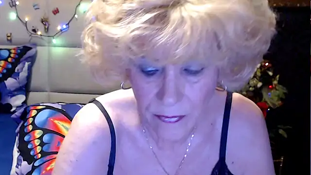 HappyWomanOn online show from May 2026 09:36:01 AM