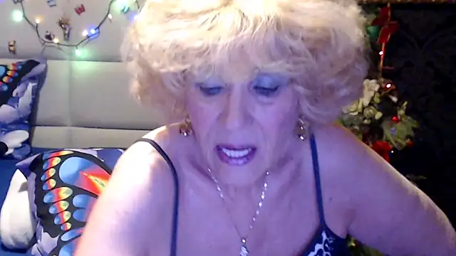 HappyWomanOn online show from May 2026 06:16:02 PM