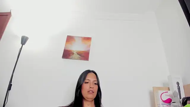 nia  white online show from April 2026 01:17:02 AM