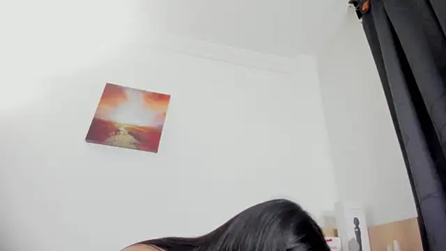 nia  white online show from May 2026 02:16:01 AM