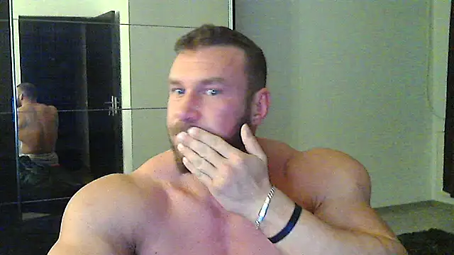 muscularkevin online show from November 2025 05:17:01 AM