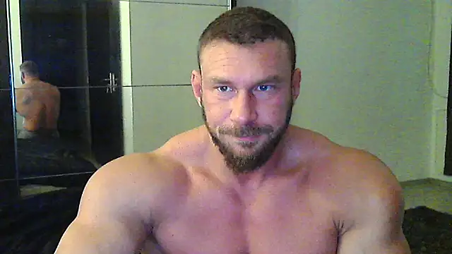 muscularkevin online show from November 2025 05:28:02 AM