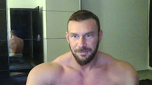 muscularkevin online show from December 2025 04:31:02 AM