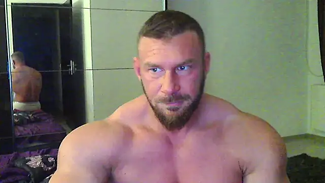 muscularkevin online show from April 2026 04:01:01 AM
